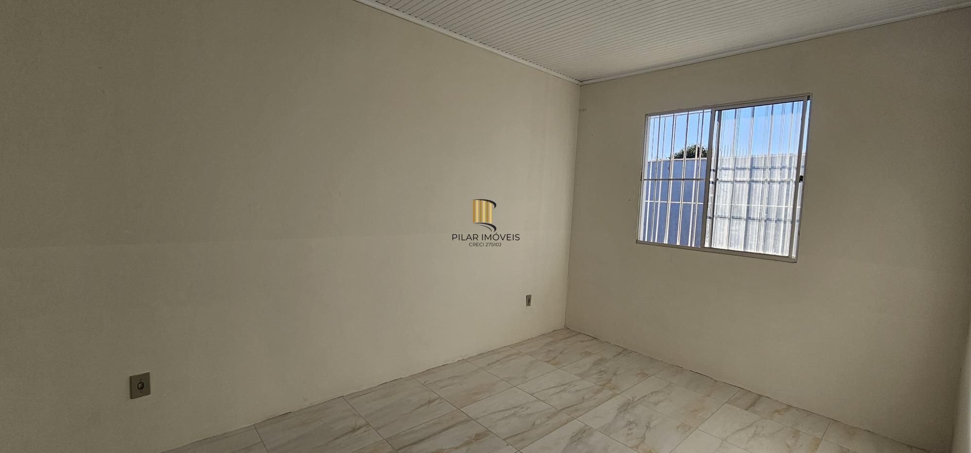 Casa com 02 dorm, vaga por convenção, 40 m², condomínio fechado, Alvorada