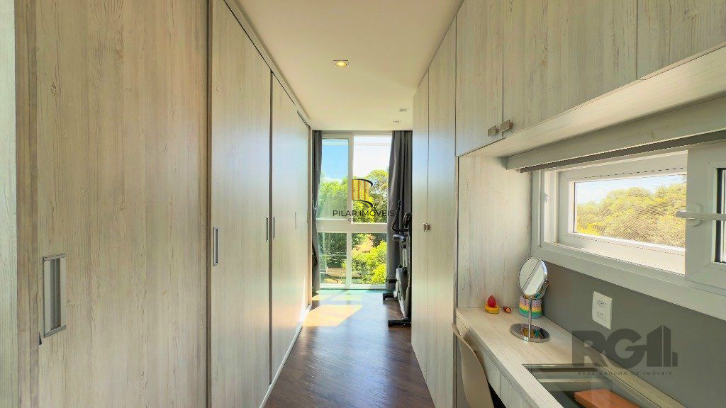 Casa 3 dormitórios no bairro Teresópolis