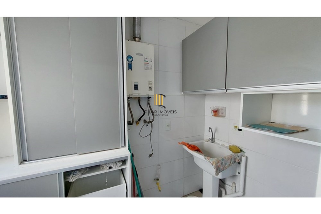 Casa 3 dormitórios no bairro Lomba do Pinheiro