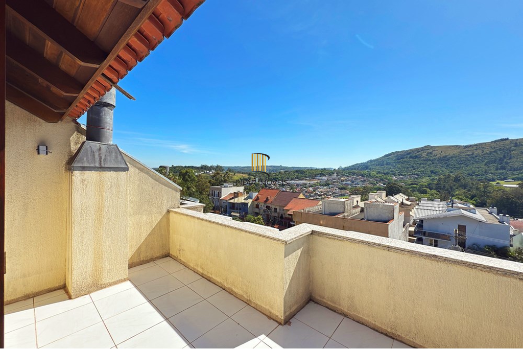 Casa 4 dormitórios no bairro Aberta dos Morros