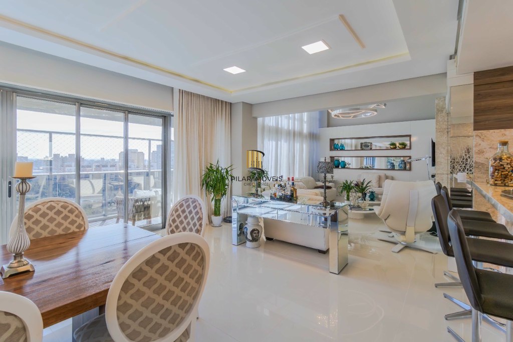Apartamento 4 dormitórios no bairro Jardim Europa