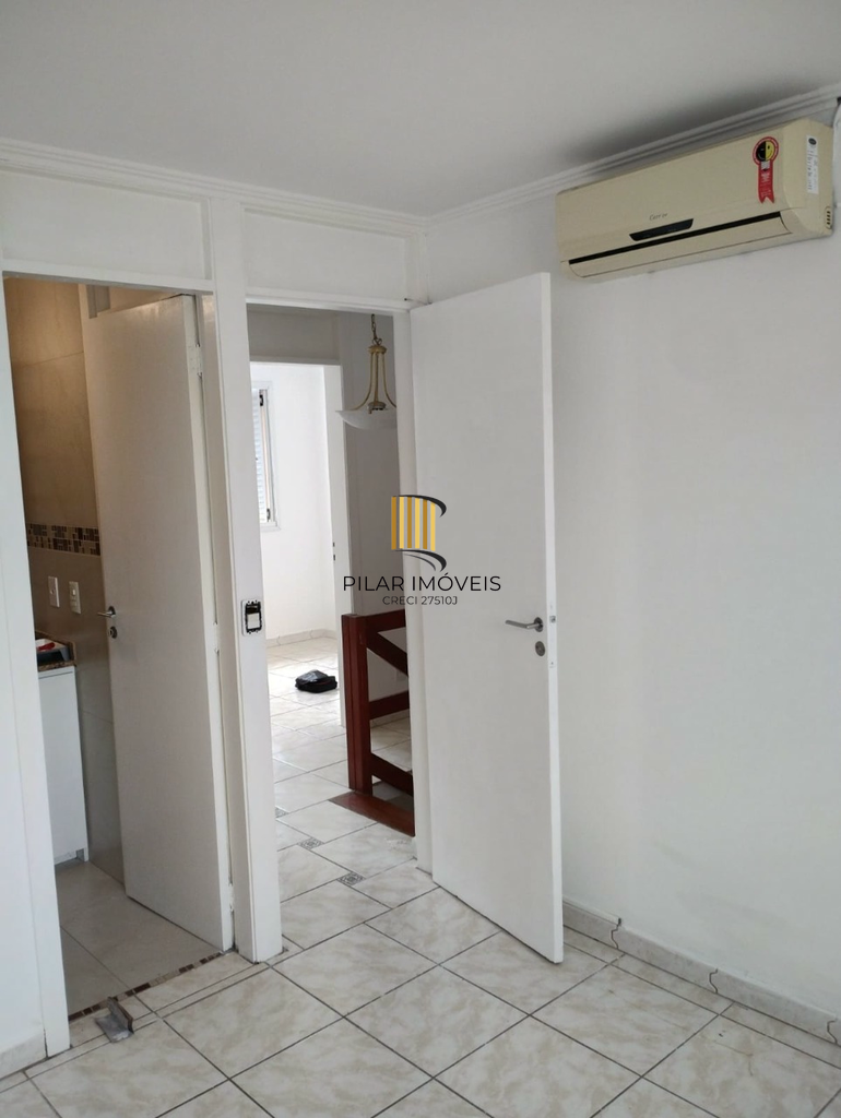 Casa de Condomínio 4 dormitórios no bairro Jardim Itu