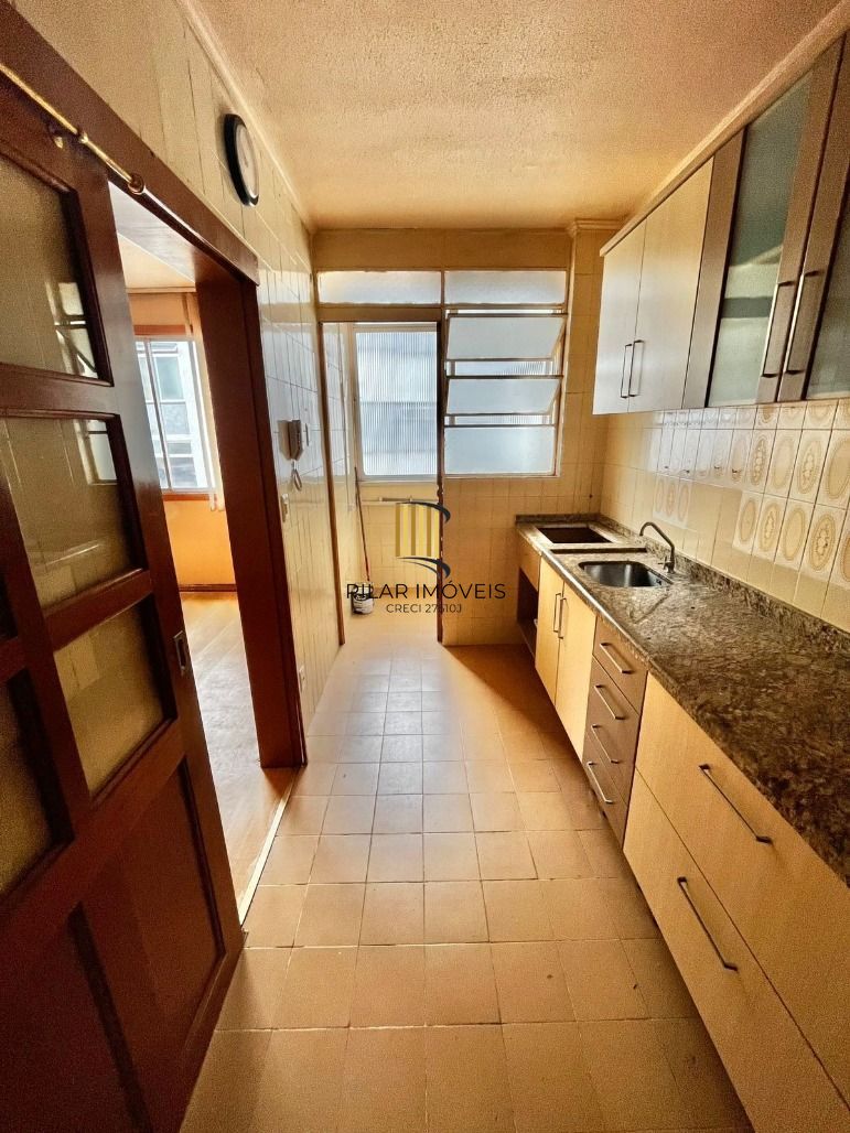 Apartamento 2 dormitórios no bairro Vila Ipiranga