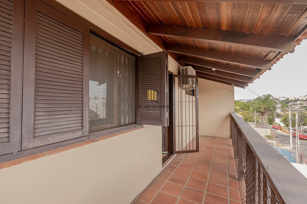 Casa 3 dormitórios no bairro Jardim Itu Sabará