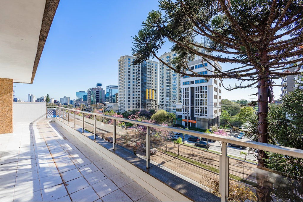 Cobertura 3 dormitórios no bairro Petrópolis