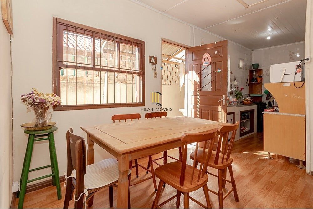 Casa 4 dormitórios no bairro Espírito Santo