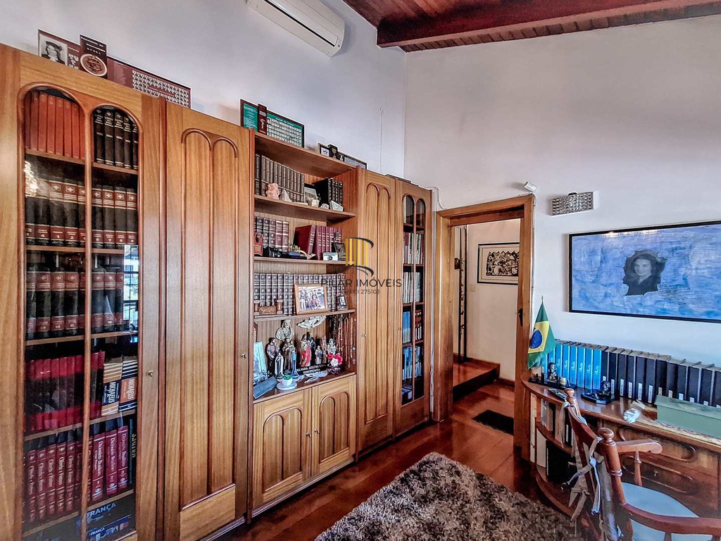 Casa 3 dormitórios no bairro Chácara das Pedras