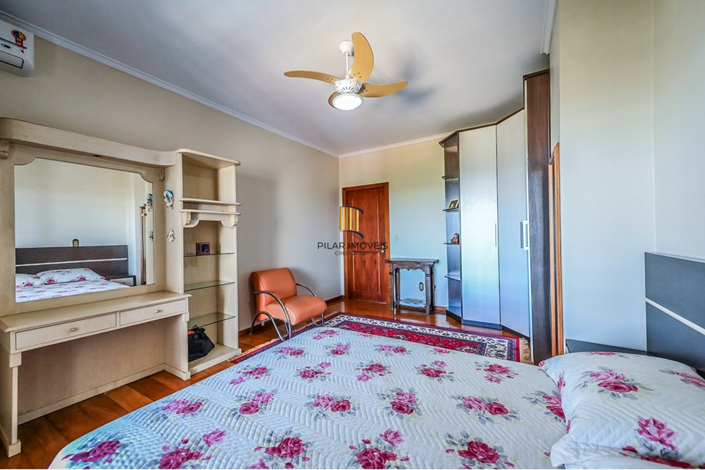 Casa de Condomínio 3 dormitórios no bairro Nonoai