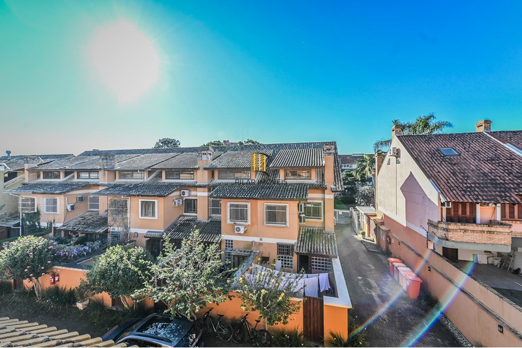 Casa de Condomínio 3 dormitórios no bairro Tristeza