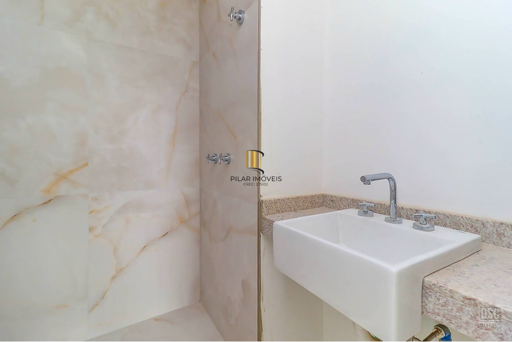 Apartamento 2 dormitórios no bairro Vila Ipiranga