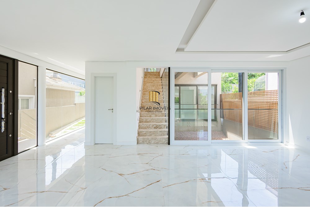 Casa de Condomínio 3 dormitórios no bairro Krahe