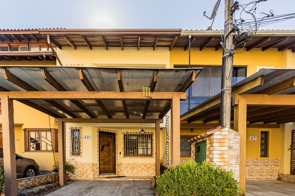 Casa de Condomínio 2 dormitórios no bairro Aberta dos Morros