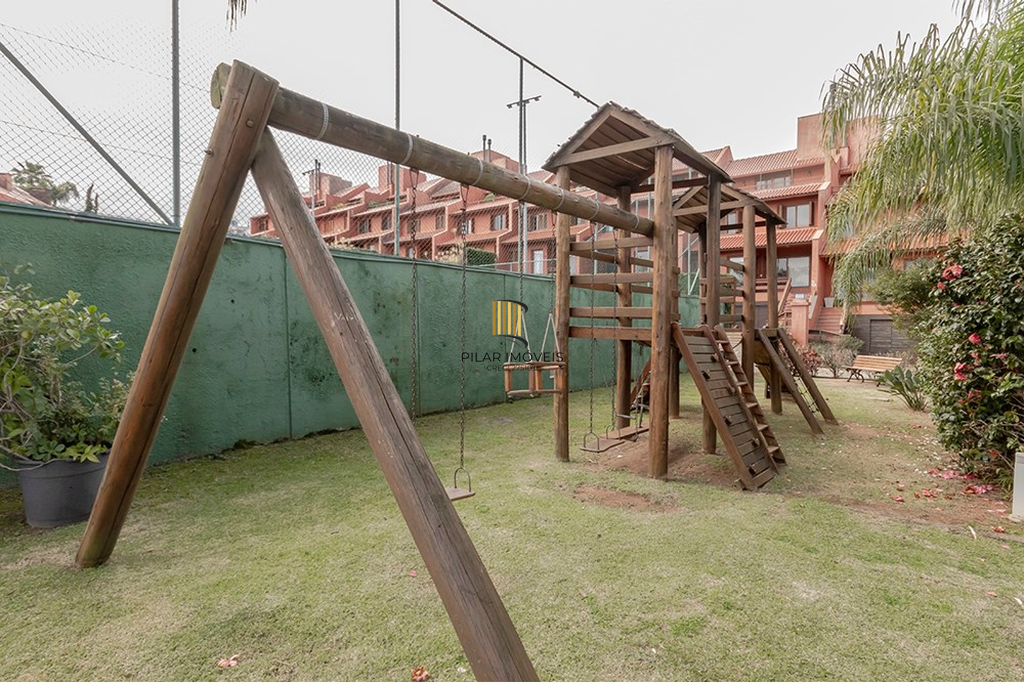Casa de Condomínio 4 dormitórios no bairro Santa Tereza