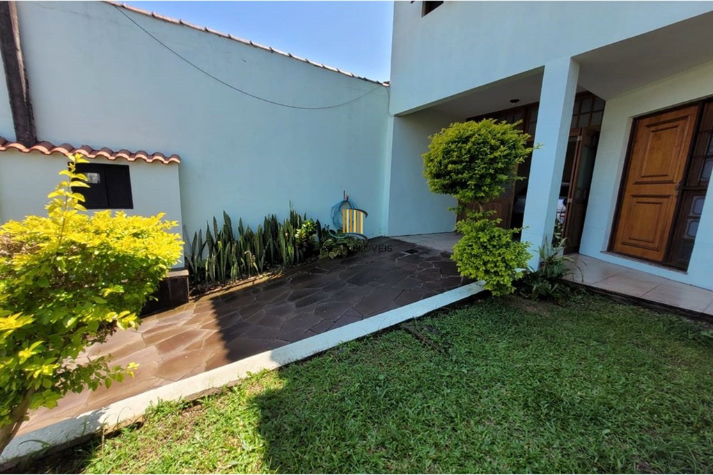 Casa 3 dormitórios no bairro Santa Isabel