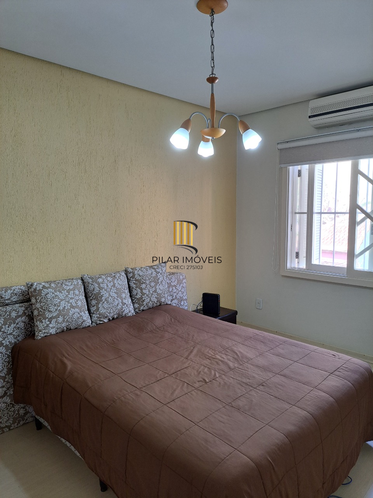 Casa 4 dormitórios no bairro Cristal