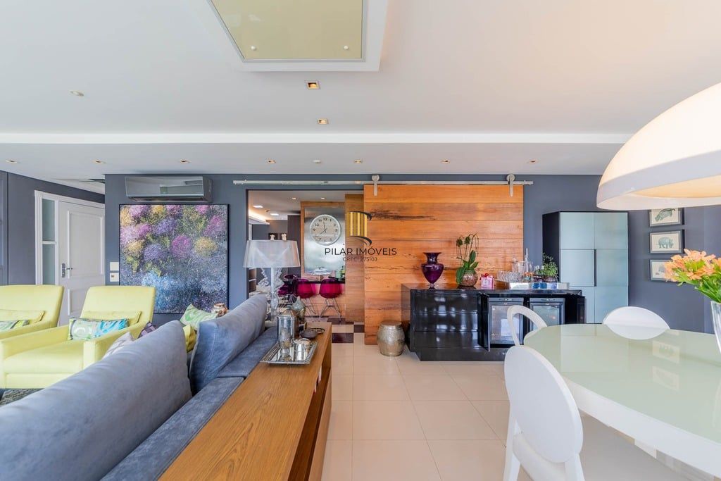 Apartamento 3 dormitórios no bairro Moinhos de Vento