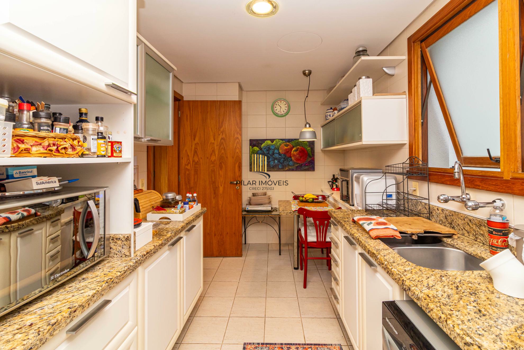 Apartamento 4 dormitórios no bairro Auxiliadora