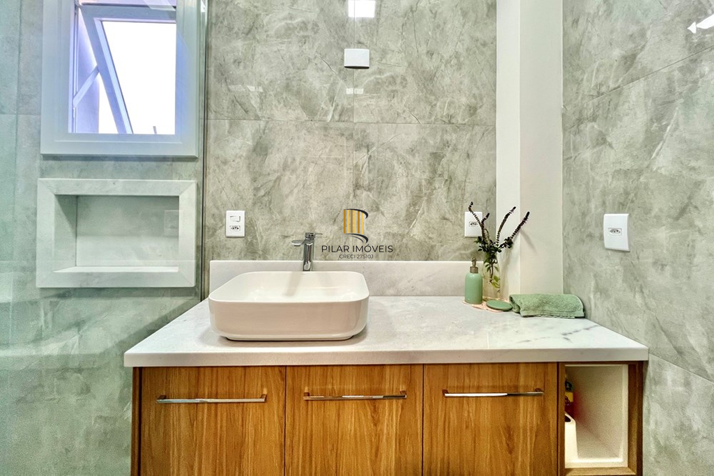 Casa de Condomínio 3 dormitórios no bairro Sanga Funda