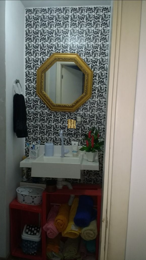 Vende ótimo apto de 02 dormitórios, Bairro Sarandi