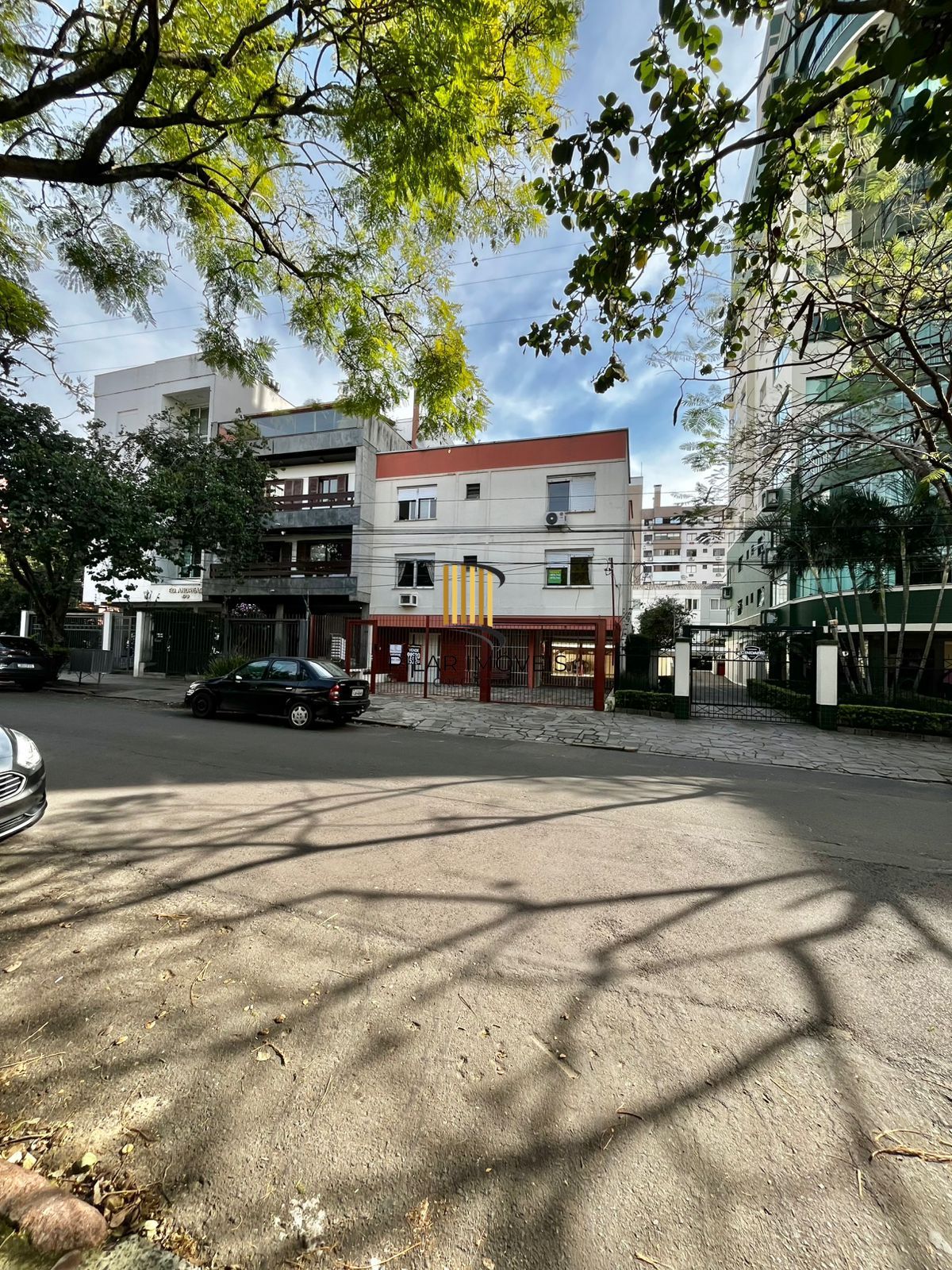 Apto de 01 dorm, sala, banho, cozinha/área, 01 vaga escriturada, Bairro São João - Pilar Imóveis