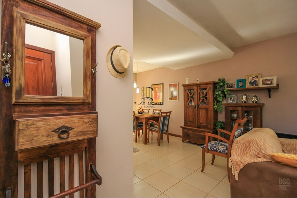Casa 3 dormitórios no bairro Ipanema