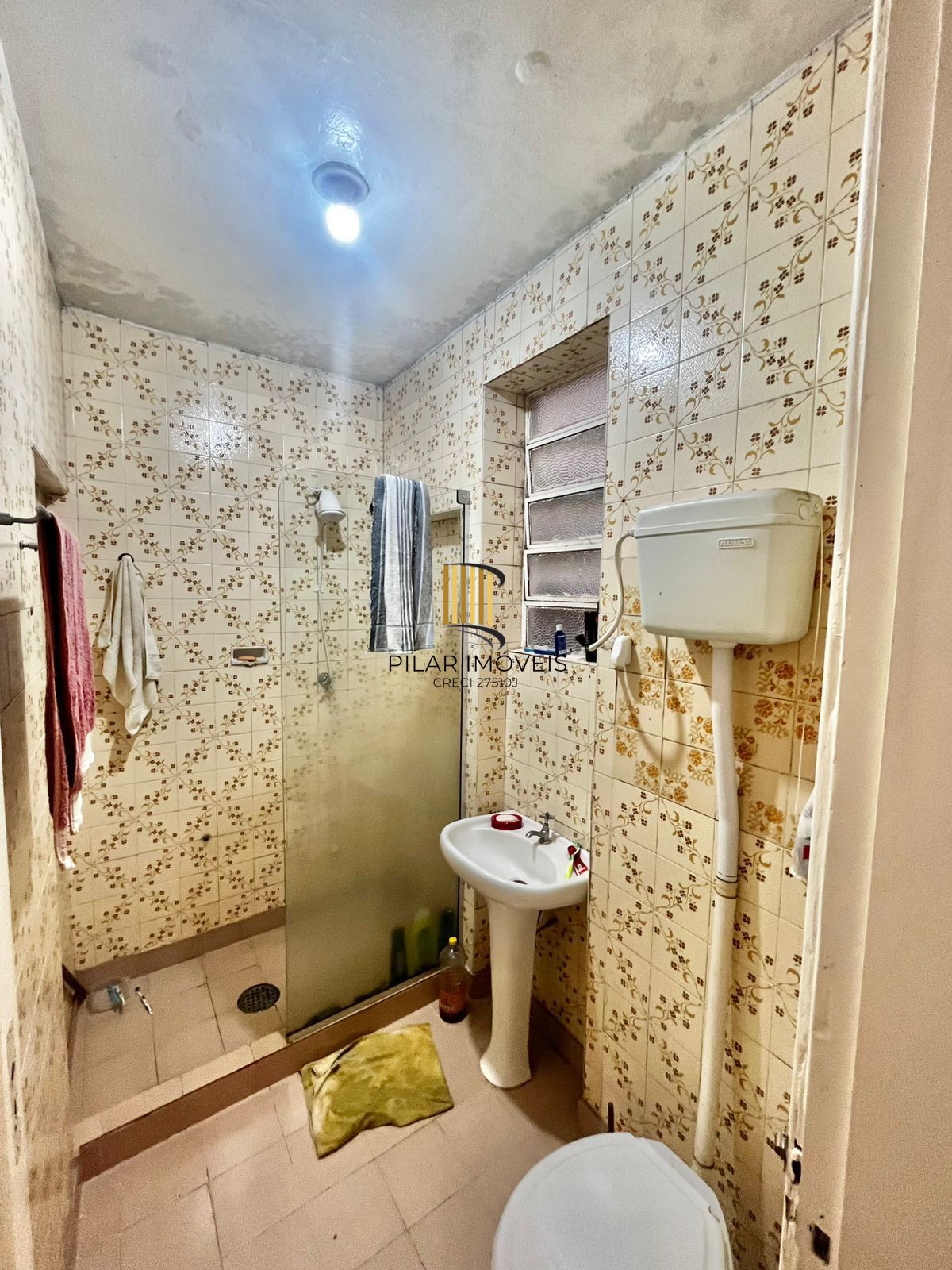 Apartamento de 1 dormitório no bairro Passo da Areia, com 41 m2, 02º pavto.