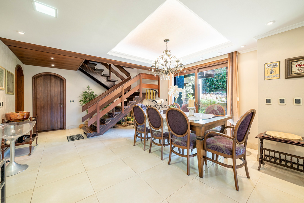 Casa de Condomínio 3 dormitórios no bairro Cavalhada