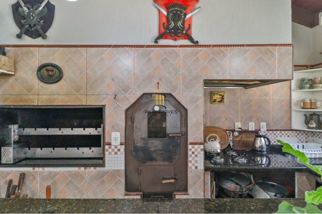 Casa 5 dormitórios no bairro Jardim Lindóia