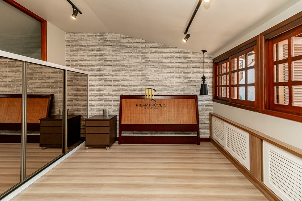 Casa de Condomínio 4 dormitórios no bairro Bela Vista