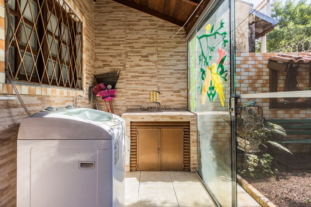 Casa de Condomínio 2 dormitórios no bairro Aberta dos Morros