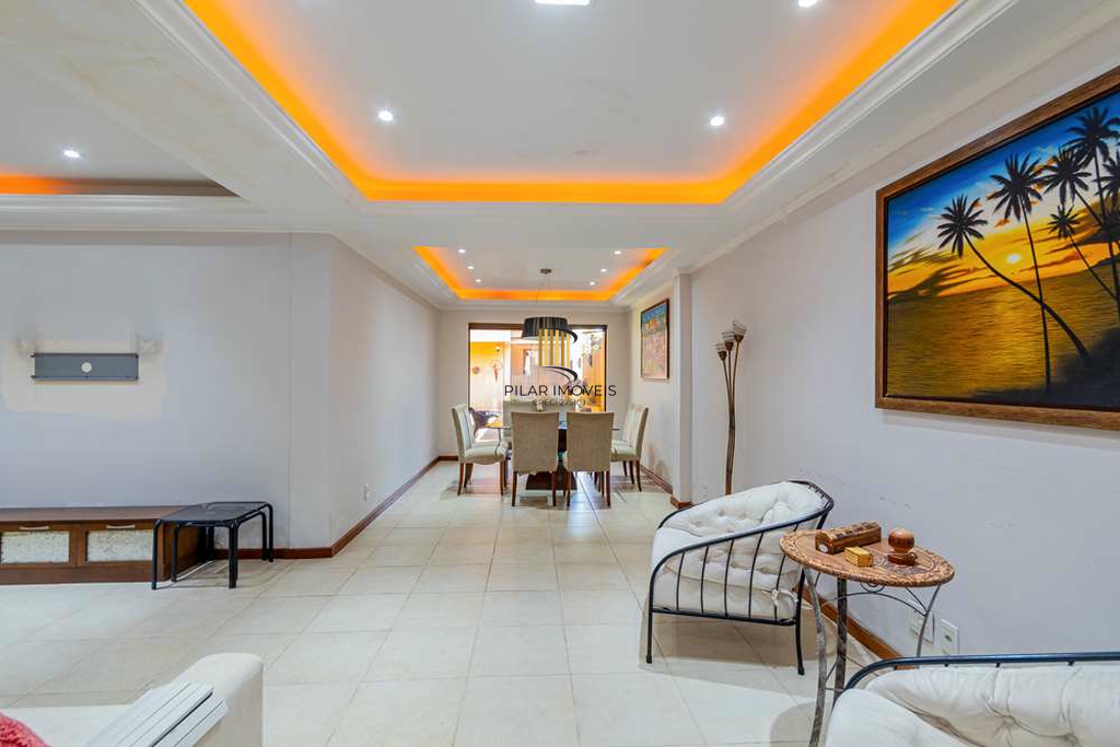 Casa 6 dormitórios no bairro Tristeza