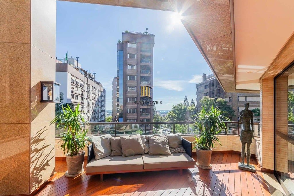 Apartamento 4 dormitórios no bairro Moinhos de Vento