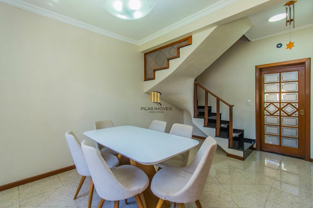 Casa 4 dormitórios no bairro Moinhos de Vento