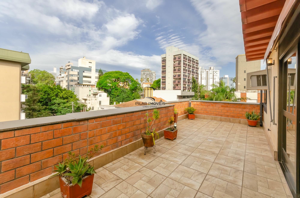 Cobertura 3 dormitórios no bairro Petrópolis