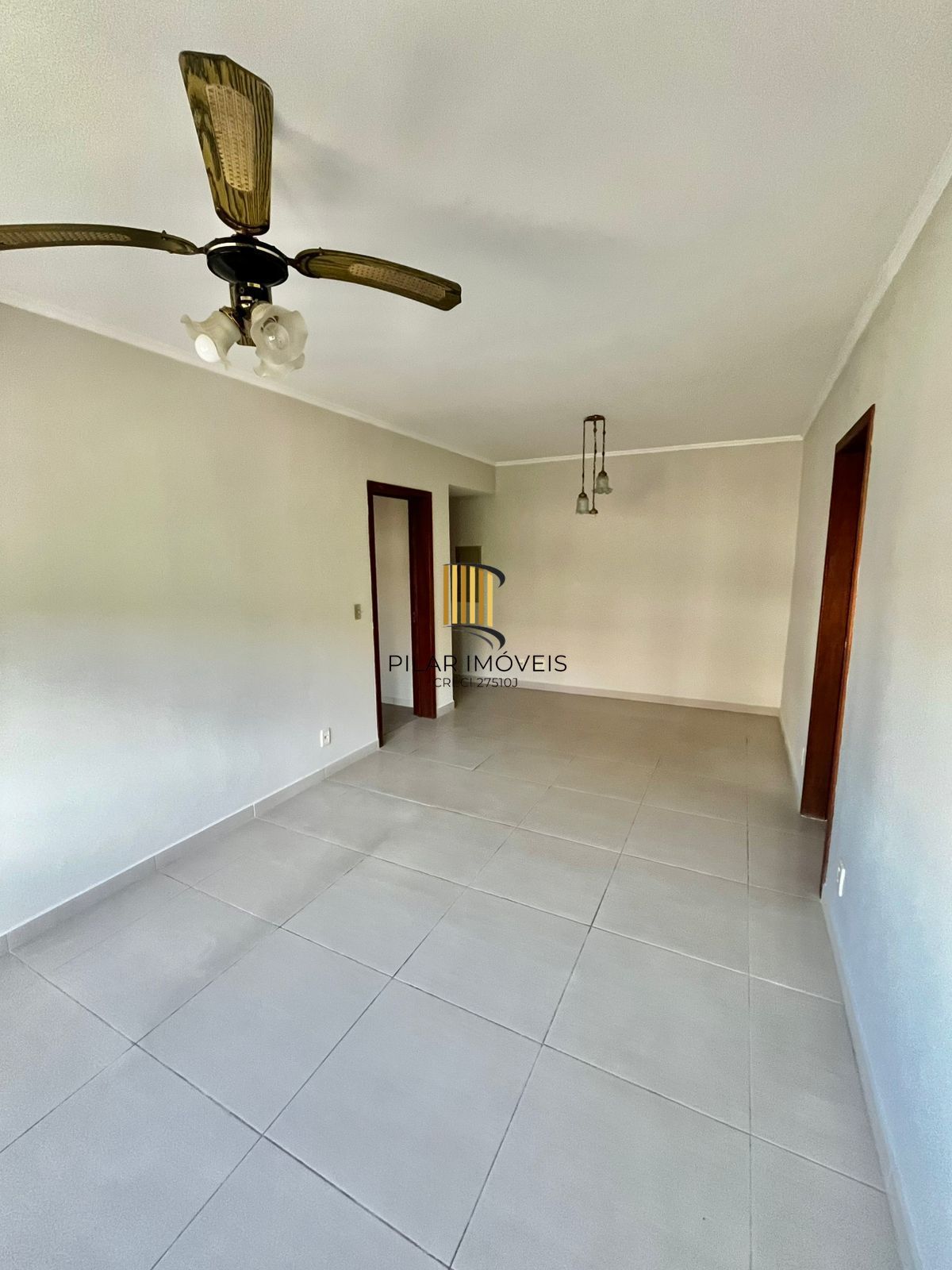 Apto de 03 dorm, 02 banheiros e dep empregada no coração do Bairro Higienópolis