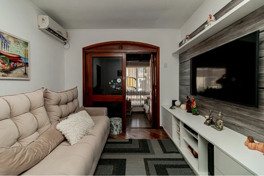 Casa 4 dormitórios no bairro Jardim Planalto