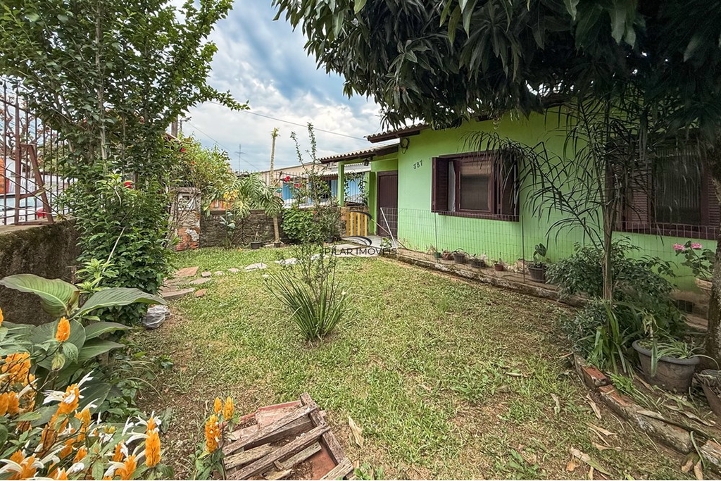 Casa 2 dormitórios no bairro Capão da Cruz