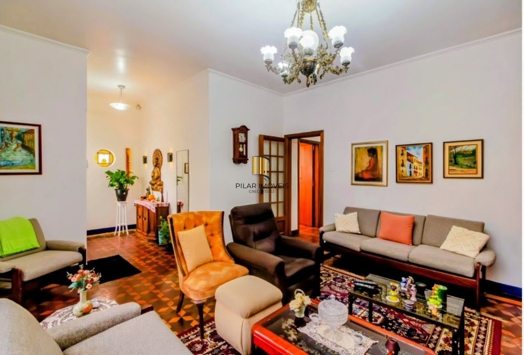 Casa 3 dormitórios no bairro Menino Deus