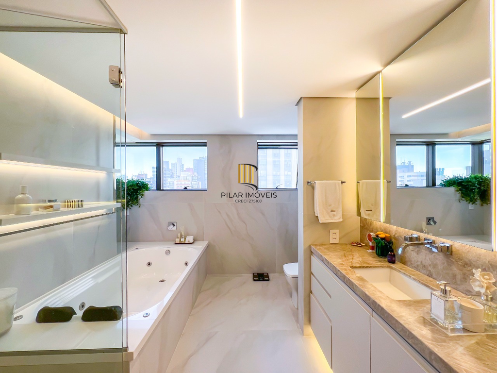 Apartamento 3 dormitórios no bairro Mont Serrat