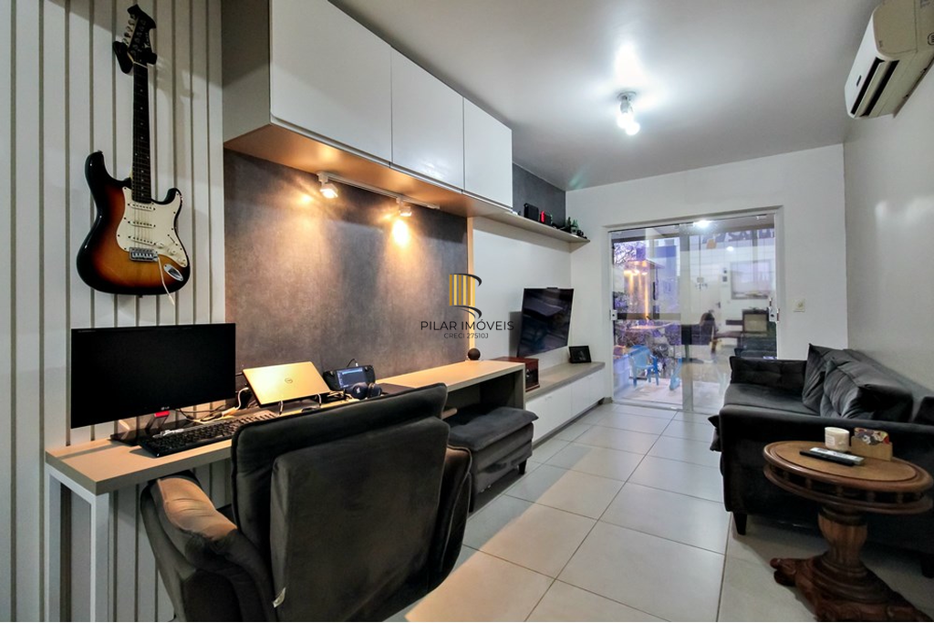 Apartamento 2 dormitórios no bairro Cavalhada