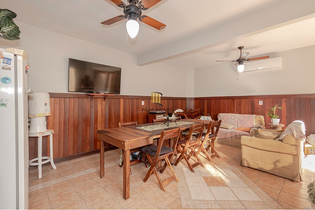 Casa 3 dormitórios no bairro Sarandi