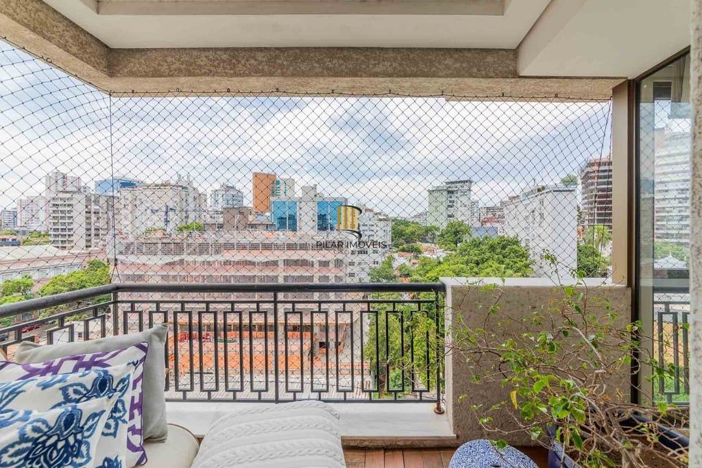 Apartamento 3 dormitórios no bairro Moinhos de Vento