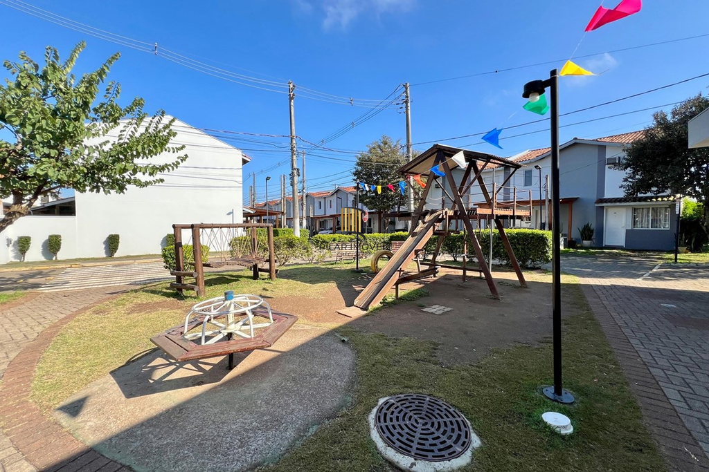 Casa de Condomínio 2 dormitórios no bairro Igara