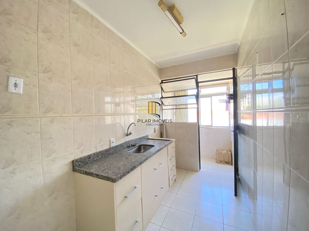 Apartamento 2 dormitórios no bairro Camaquã
