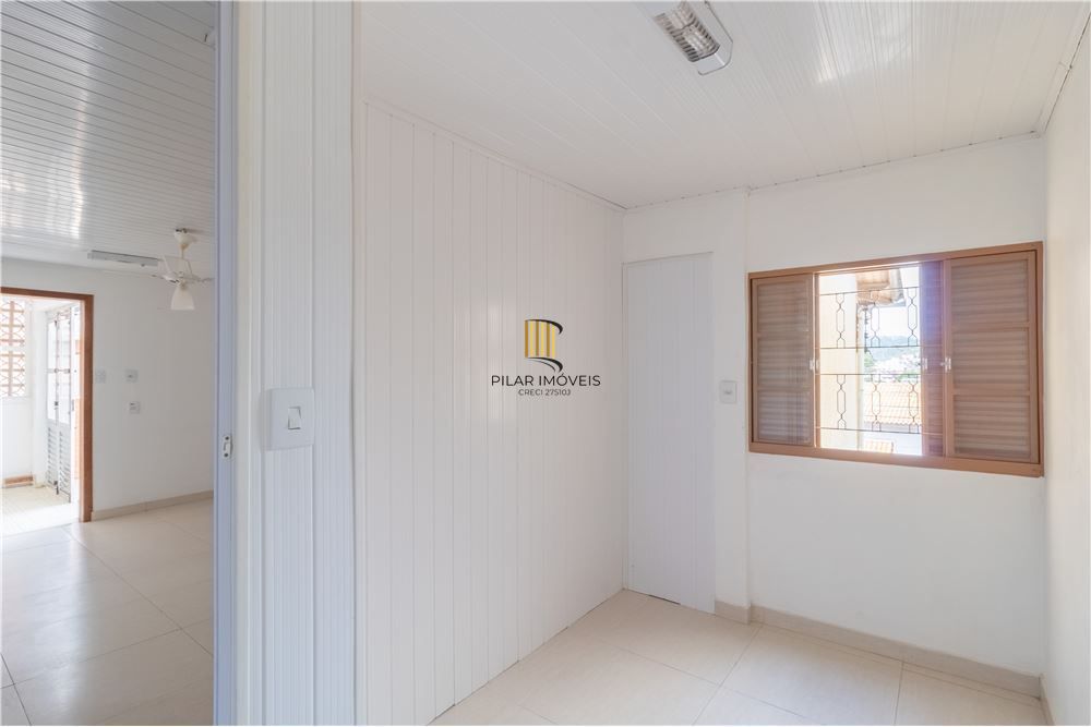 Casa 5 dormitórios no bairro Partenon