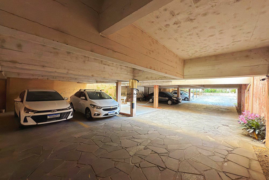 Apartamento 2 dormitórios no bairro Azenha