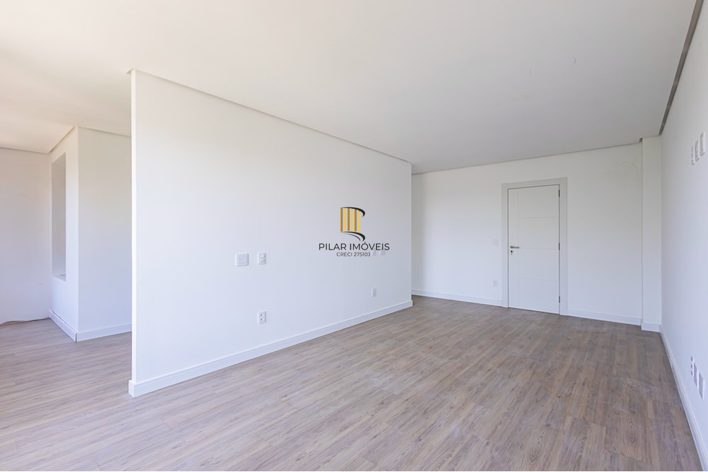 Casa de Condomínio 3 dormitórios no bairro Krahe