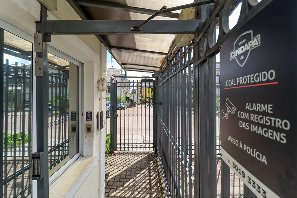 Casa de Condomínio 4 dormitórios no bairro Jardim Itu