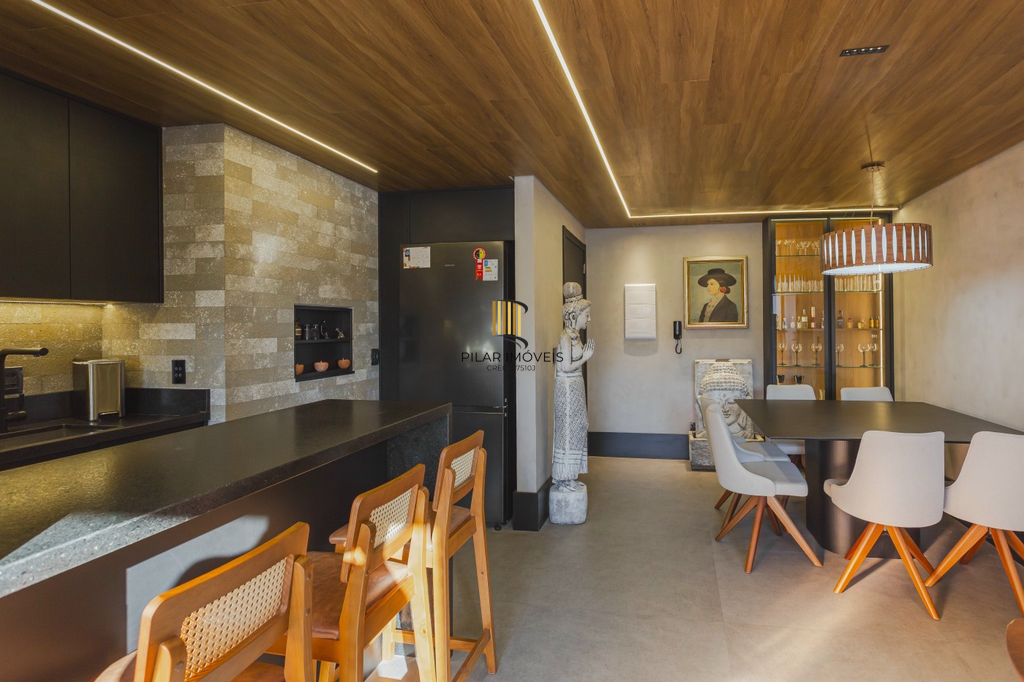 Apartamento 3 dormitórios no bairro Cidade Baixa