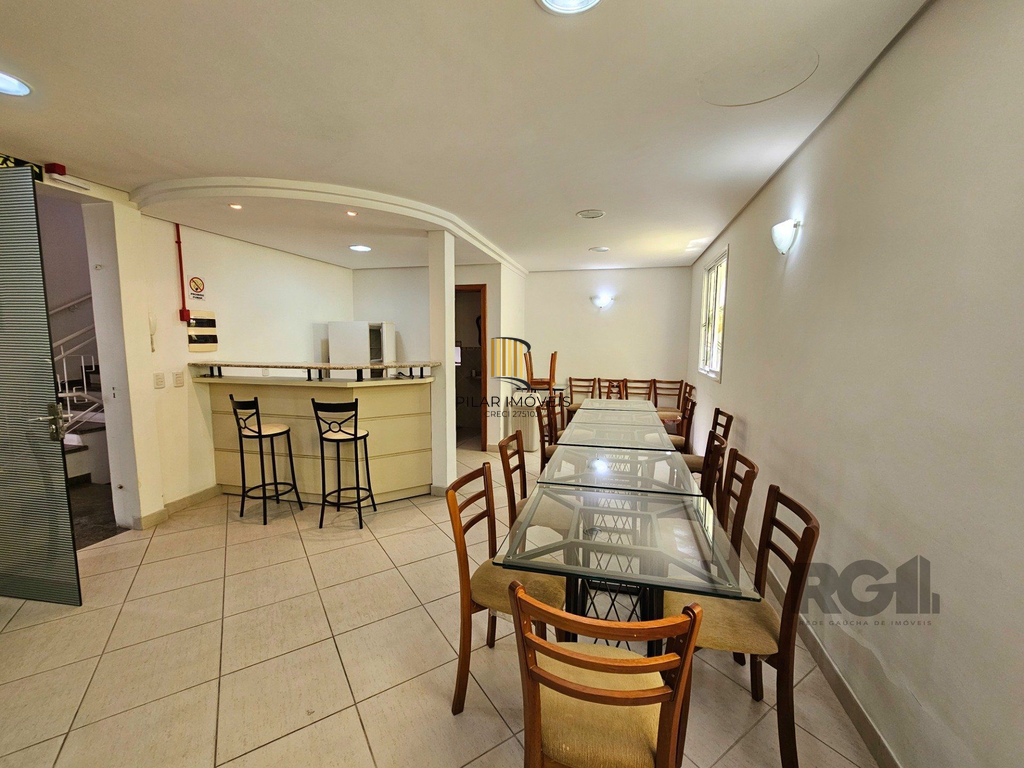 Apartamento 3 dormitórios no bairro Mont Serrat